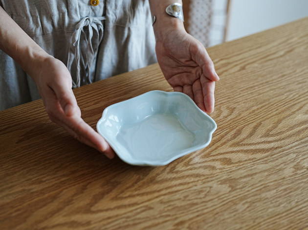 白磁隅入筒盃五客（隅切り 向付 酒器 筒坏 志野　古伊万里 鍋島） 白磁隅入筒盃五客（隅切り 向付 酒器 筒坏 志野