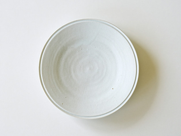 安南白磁 阿南維也 白磁細リム7寸皿（貫入）