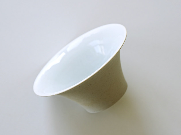 阿南維也 白磁掛分鉢