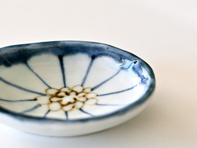 清風与平 花形 小鉢？ ぐい呑？ 染付 豆皿 清風与平 花形 小鉢？ ぐい呑？ 染付 豆皿