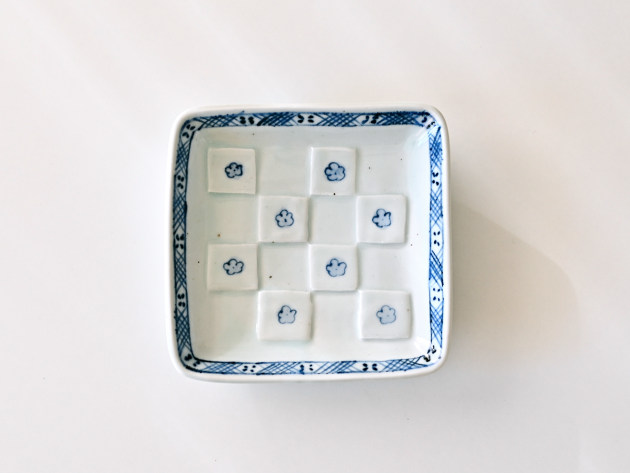 山口利枝 花に市松角皿