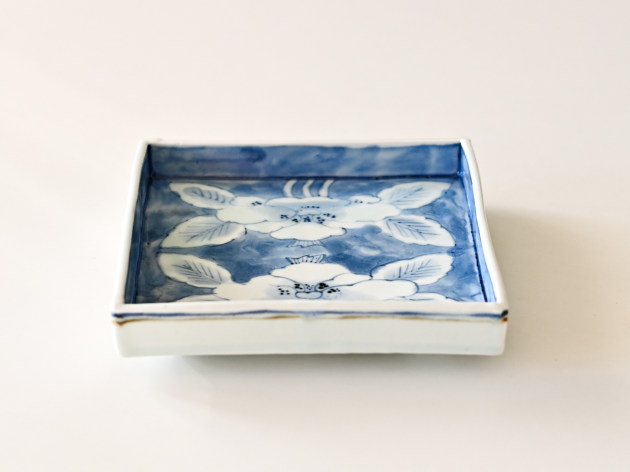 山口利枝 牡丹文箱皿