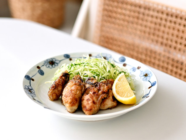 山口利枝 花唐草文7寸平皿