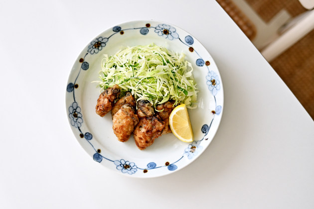 宮岡麻衣子さん　輪花蓮文リム皿　2枚 宮岡麻衣子さん 輪花蓮文リム皿 2枚 宮岡麻衣子さん 輪花蓮文