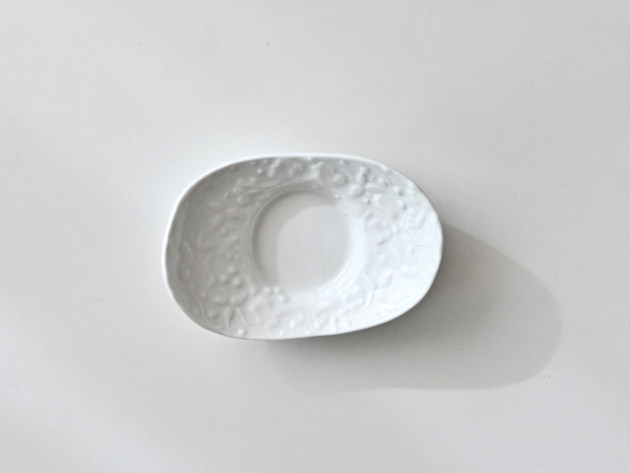 豊増一雄 白瓷茶托（舟）