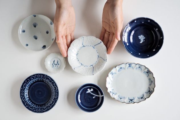 佐藤もも子 瑠璃白草文高台豆皿